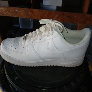 Nike Men's White Athletic Shoes